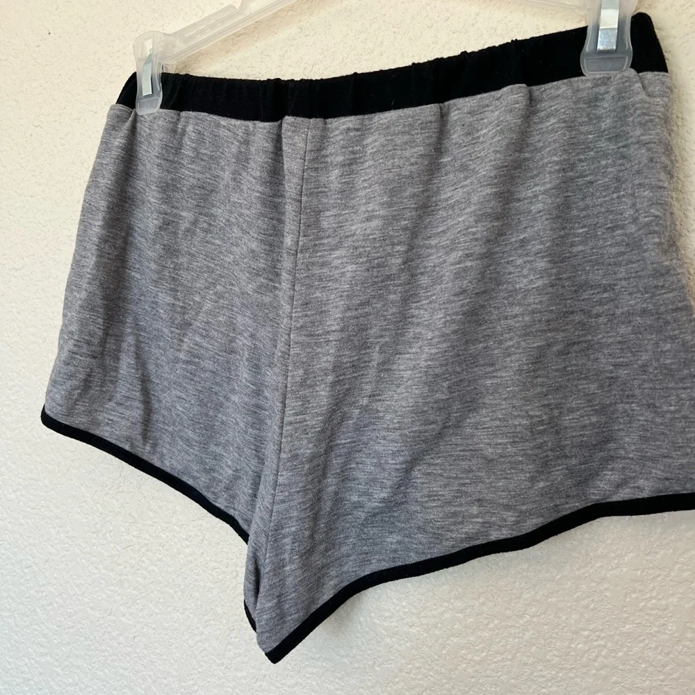 Zaful | Gray and Black Crop Tank Shorts Set - Picture 7 of 10